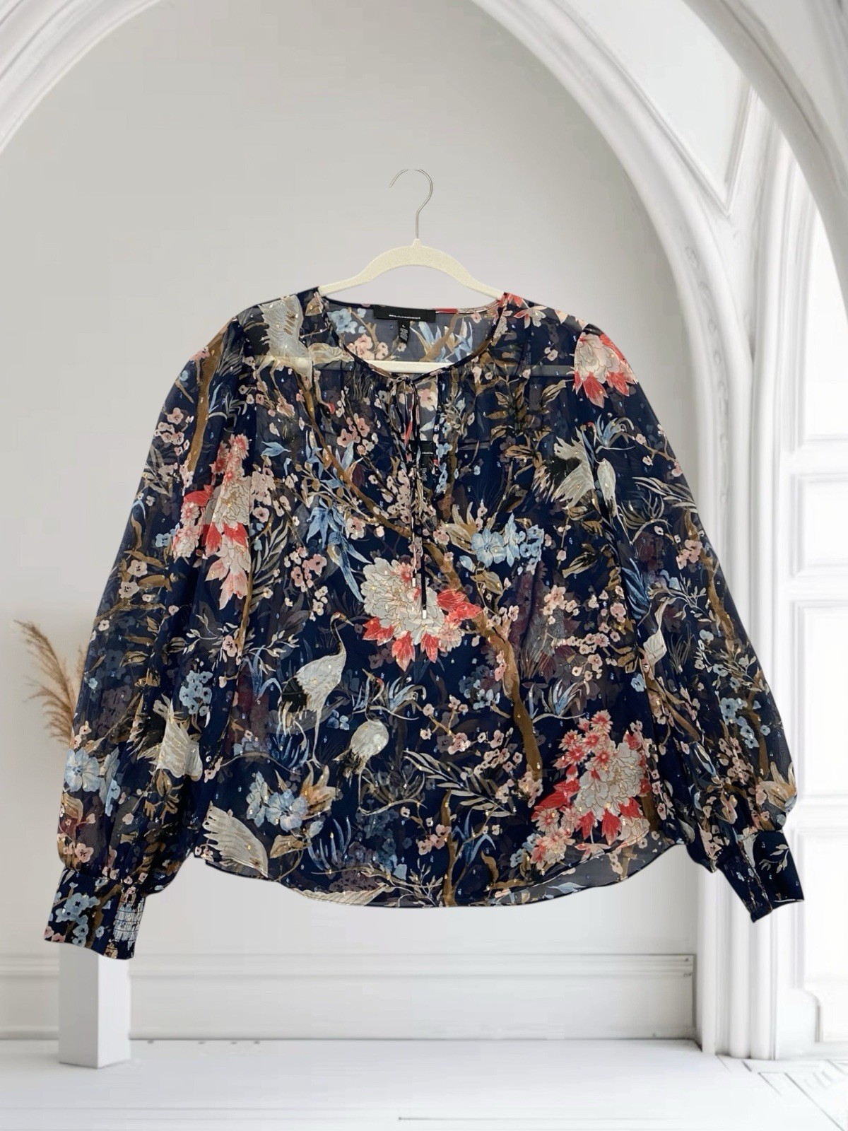 White House Black Market Womens Floral Metallic Blouse Size Large Dark Romantic