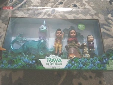 Disney Petite Raya And The Last Dragon Character Doll Friends Gift Set