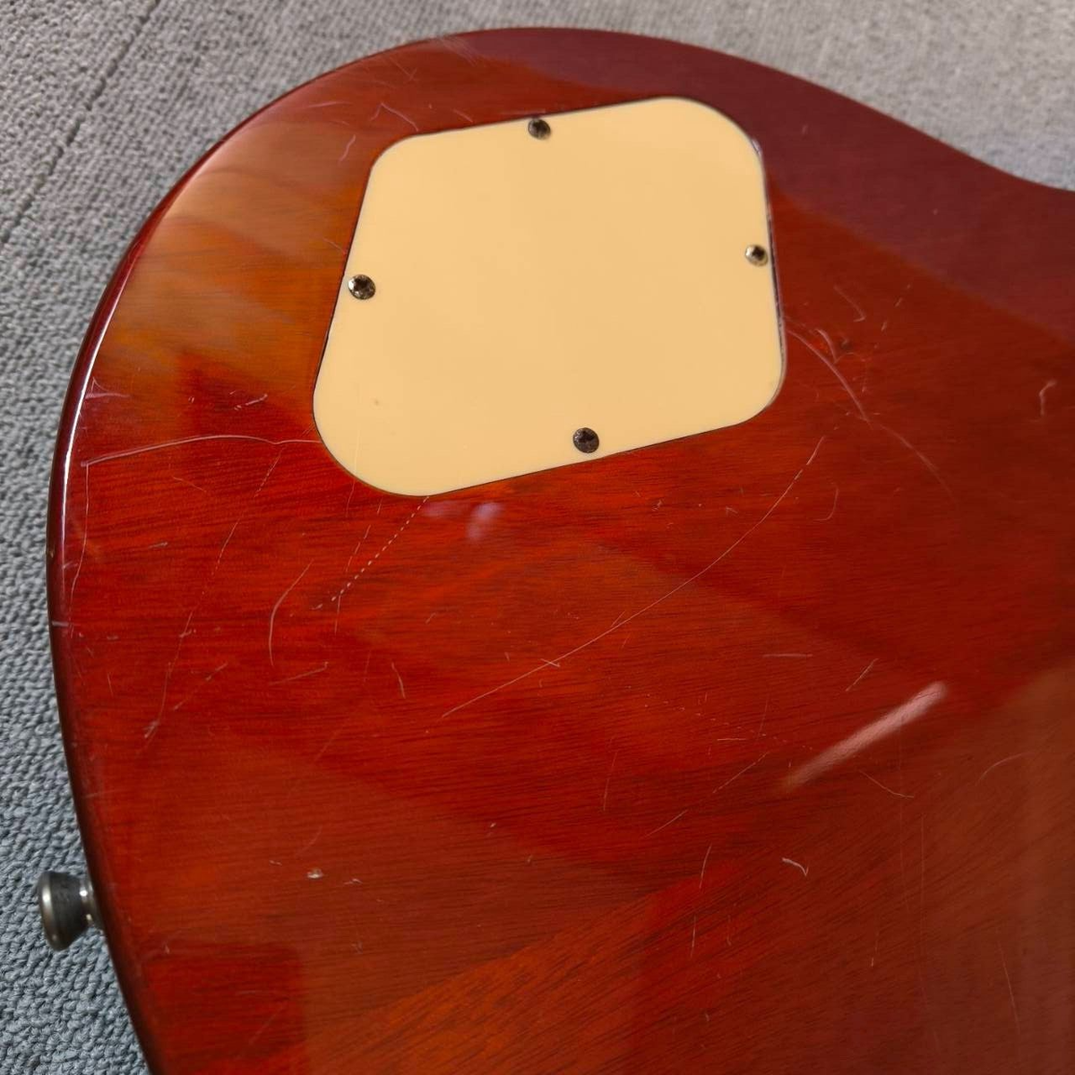 Blitz by Aria Pro II Les Paul Standard Type Cherry Burst Blitz by Aria Pro II Les Paul Standard Type Cherry Burst