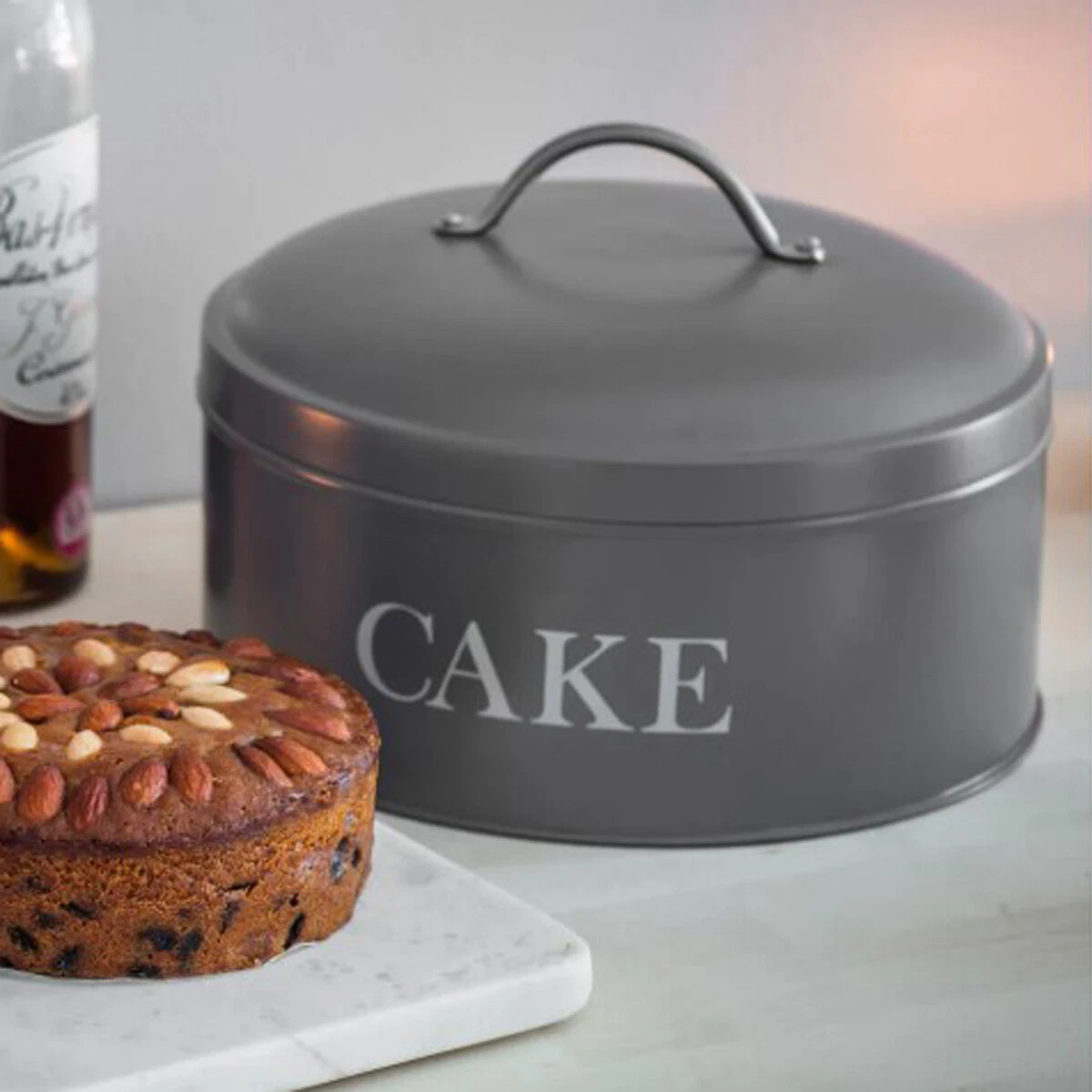 Vintage cake storage clearance tins
