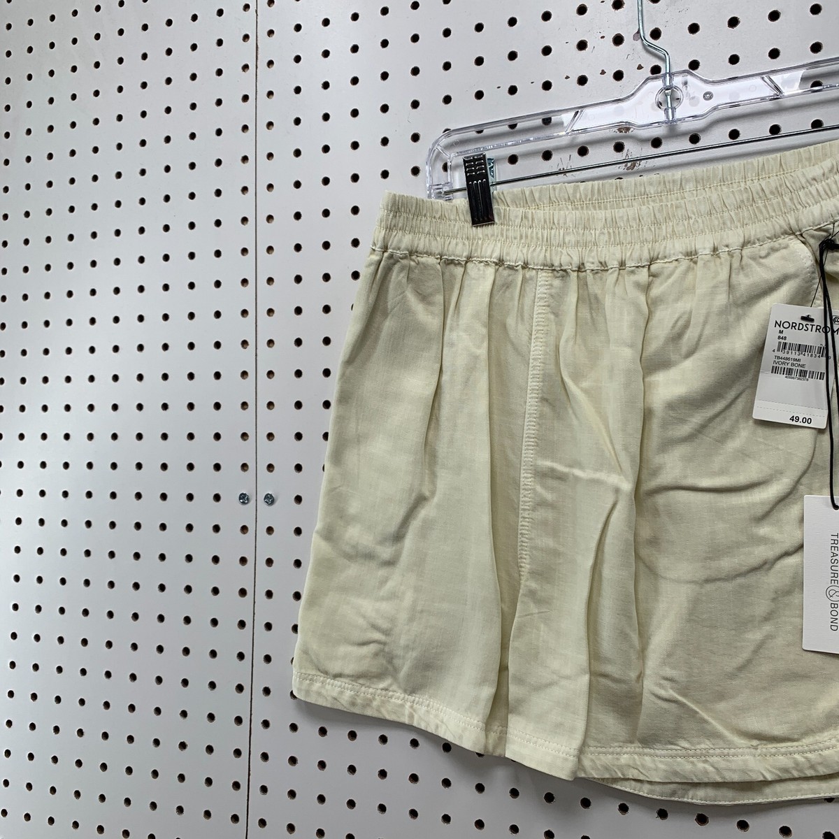NEw Treasure & Bond Shorts Womens Size Medium Beige 30x3 100