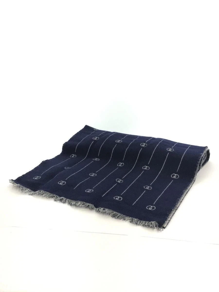 GUCCI women's wool scarf Used
