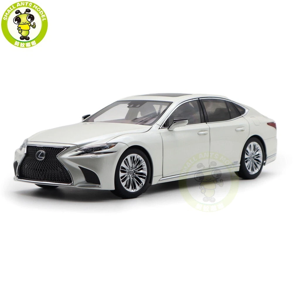 Preços baixos em Veículos Lexus de brinquedo e de metal fundido