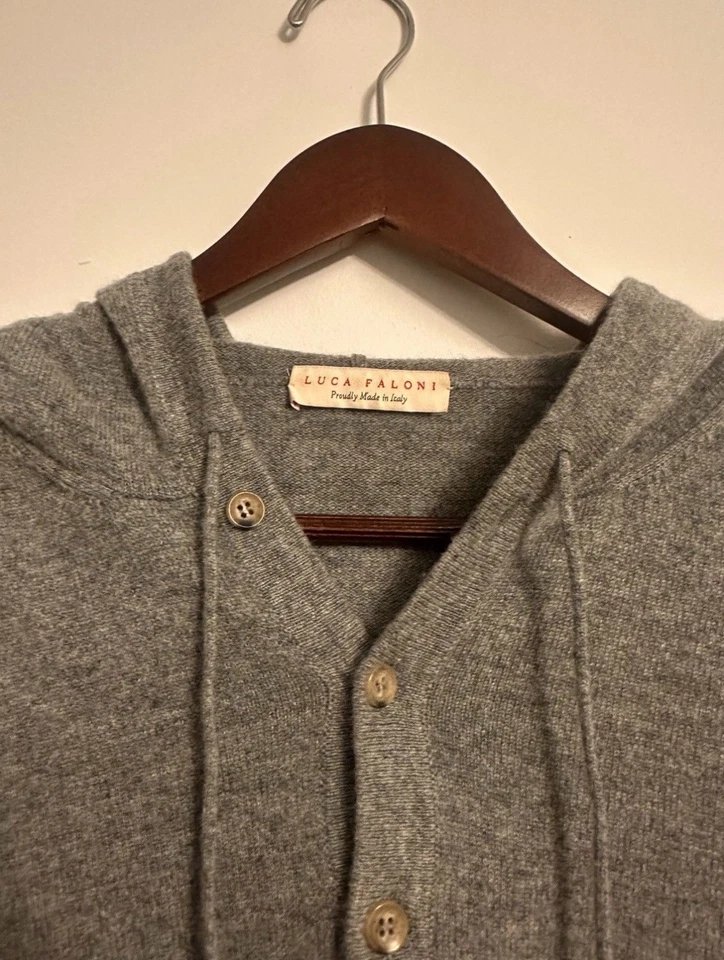 Sudadera con capucha Luca Faloni (L) gris puro 100 % cachemir de dos capas usada  Foto 3 de 4