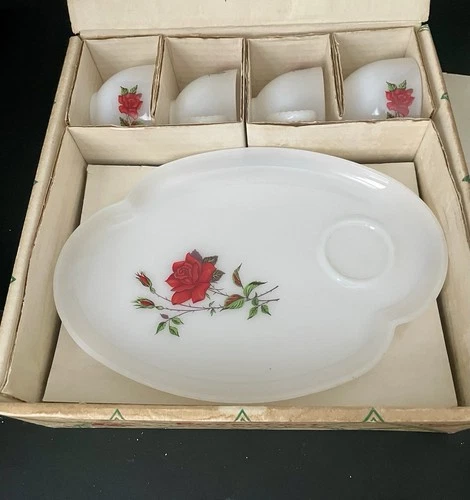 Vintage Federal Glass 8 Piece Snack Set Rosecrest  New In Box