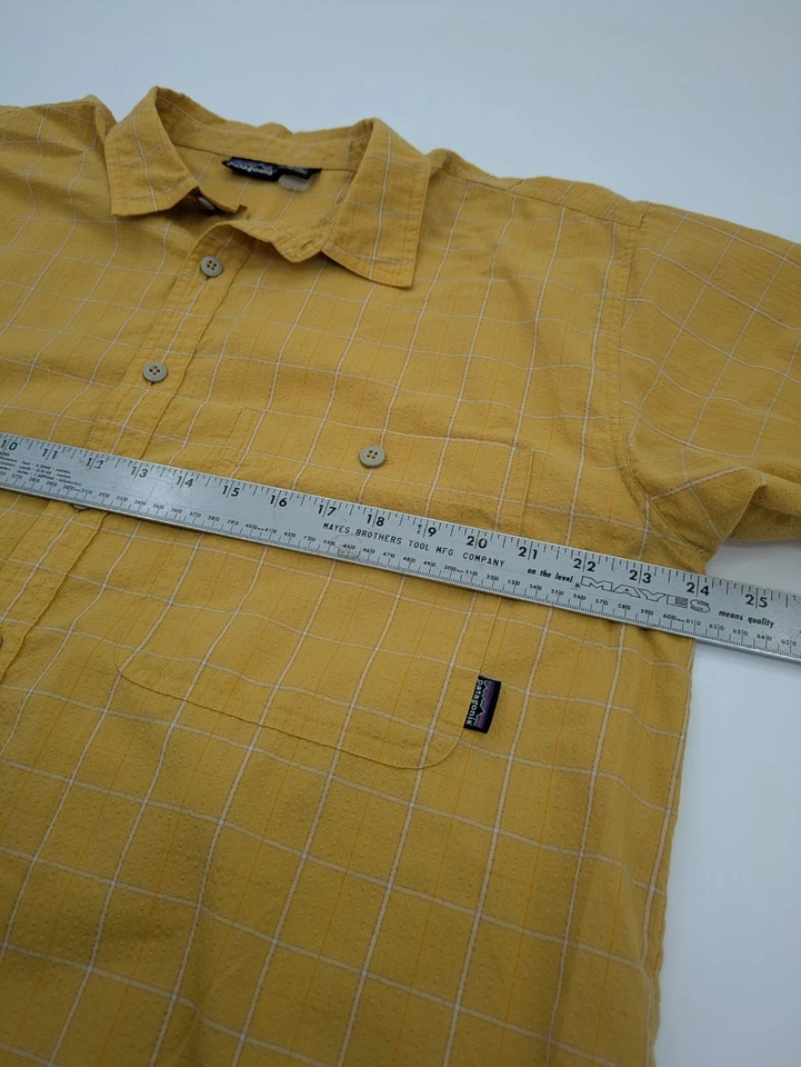 PATAGONIA  mens L puckerware summer camp shirt A/C quick dry ultralight no iron - Image 3 of 4