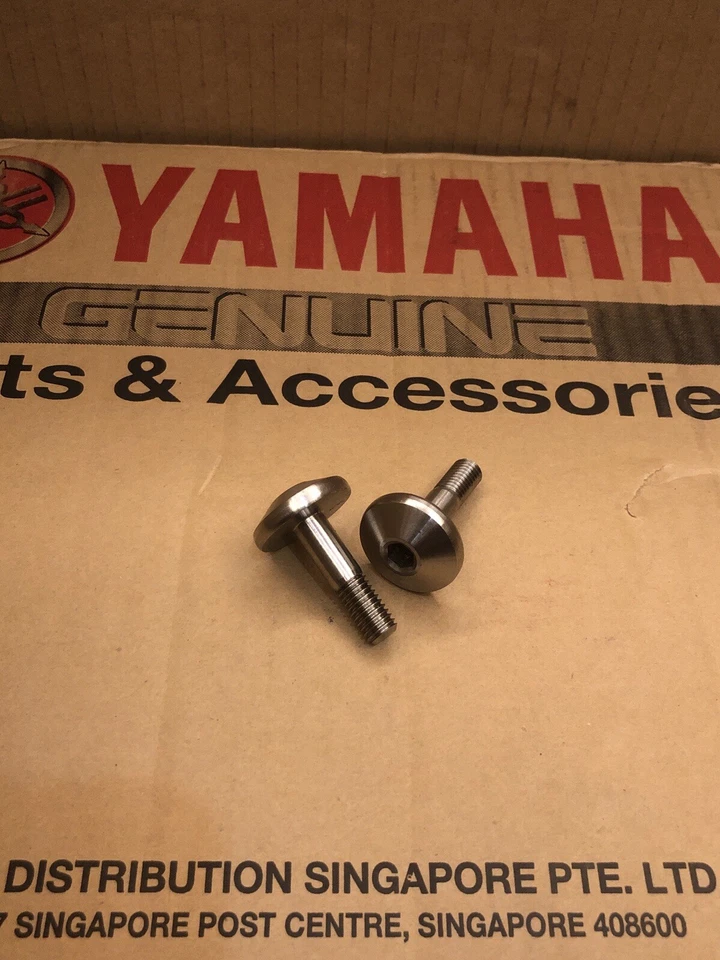 TZR 125 2RH 2RM 3TY Head Lamp Bolt - Image 4 of 4