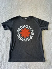 Red Hot Chili Peppers Classic Logo Mens T-Shirt Size Small Rustic United Houston