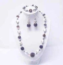 Black/Silver Ball w/Brush Silver (Wisdom, Faith, Love, Wish) Bead Neck/Brace/Ear