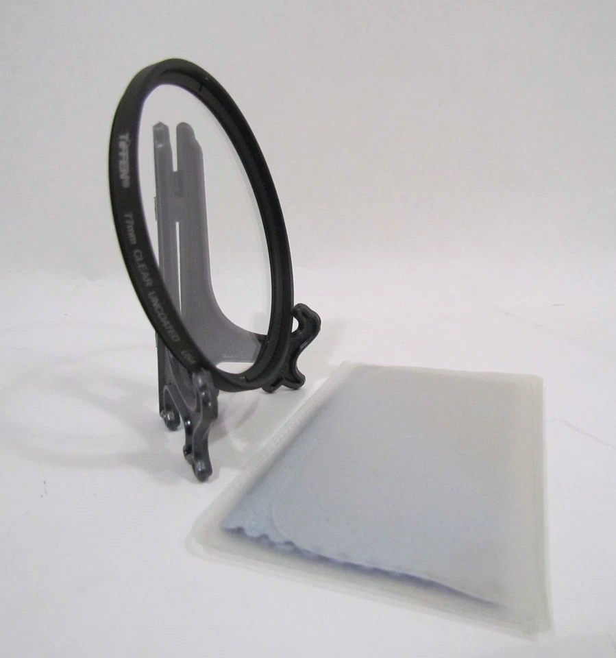 Tiffen 77mm Clear Uncoated Filter USA 77CLRUN - Image 3 of 4