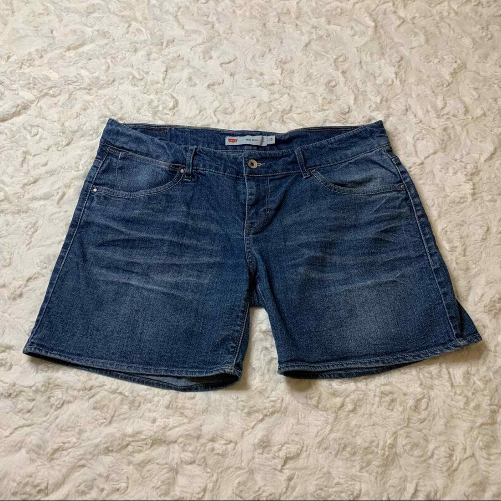 LEVI’S Authentic Juniors mid length medium wash s… - image 2