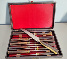 12 Anciens Couteaux de Table