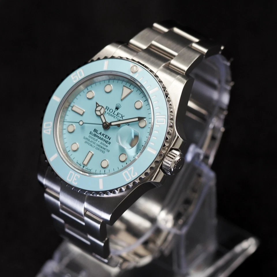 Rolex Submariner esfera azul turquesa negra caja completa y papeles 126610LN Foto 4 de 4