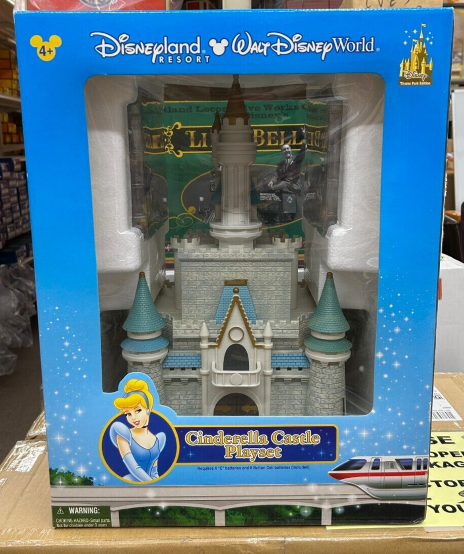Disneyland Walt Disney World Cinderella Castle Playset UNUSED: NEW