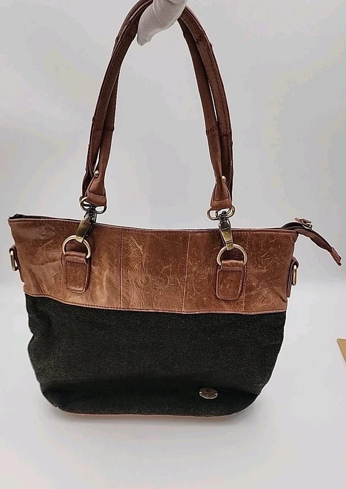 Aran Woollen Mills Green Herringbone Tweed Wool & Leather Purse Tote Bag - Image 2 of 4