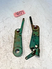 1964 Oliver 1850 Tractor Dash Steering Tilt Brackets 156977A 156978A