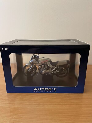 AUTOart SUZUKI GSX 1100S 1/12 オートアート「刀」 1:12 Autoart Suzuki GSX 1100S Katana Rare, new non-displayed | eBay
