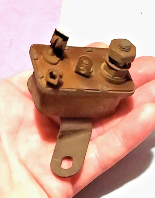 1956-60 Chrysler New Yorker/300/Windsor/Saratoga/Desoto Starter Relay "Correto" - Imagem 2 de 3