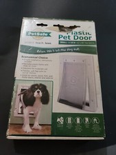 PetSafeDoor Pet Door - SMALL for Dogs and cats 4-15 lbs