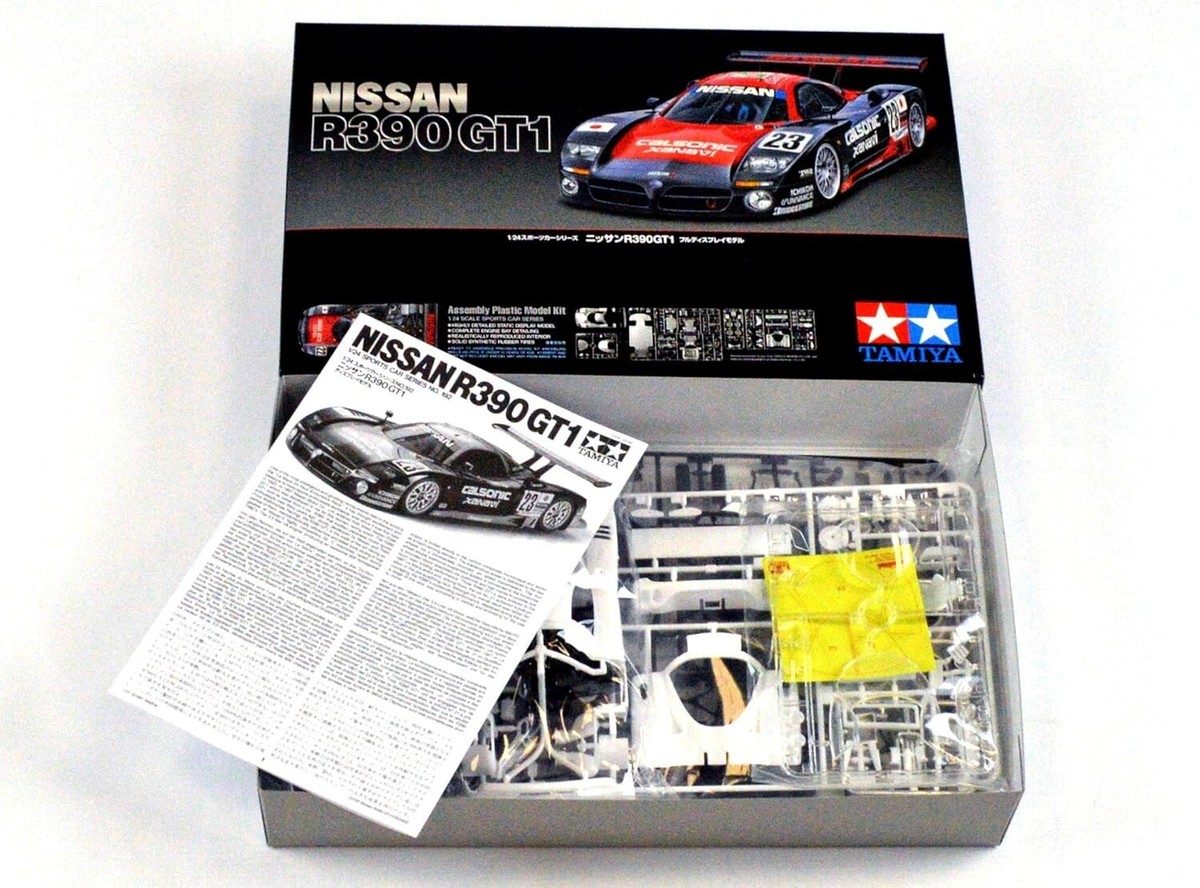TAMIYA SPORTS CAR SERIES 1:24 No.192 Nissan R390 GT1 Car