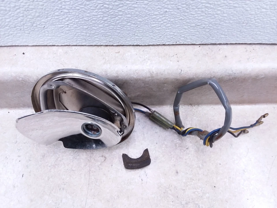 Enchufe base luz trasera Yamaha 360 Enduro DT DT360 1974 DT250 ANSI-B221 Foto 2 de 4