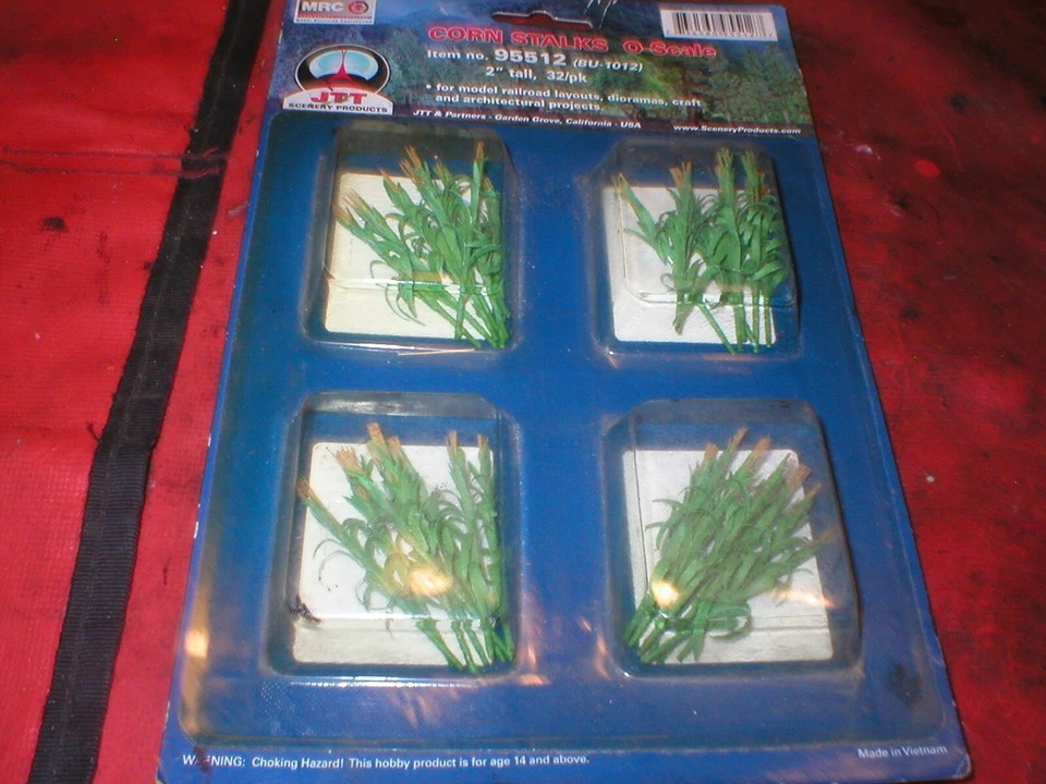 New MRC #95512   2" Tall  32/PK   O Scale Corn Stalks - Image 4 of 4