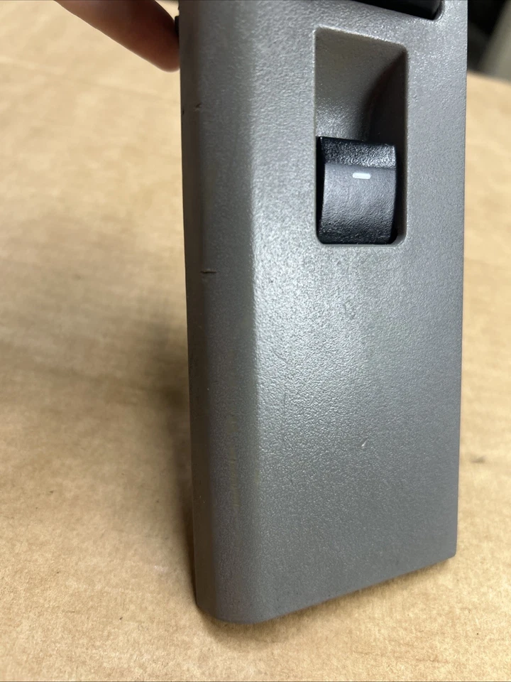 08-17 Ford E150 E250 E350 Econoline Van Pasajero Interruptores de alimentación laterales con bisel Foto 2 de 4