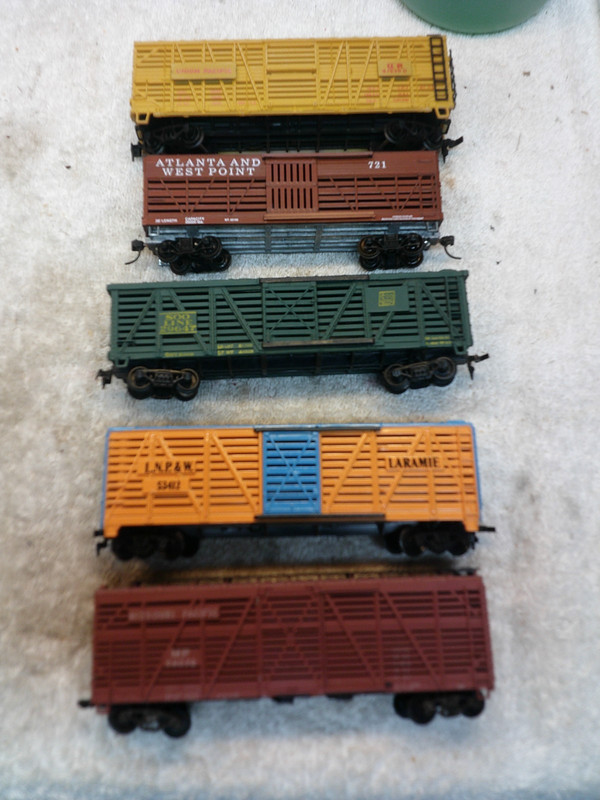h/o scale 5 livestock trains tyco athearn & ???