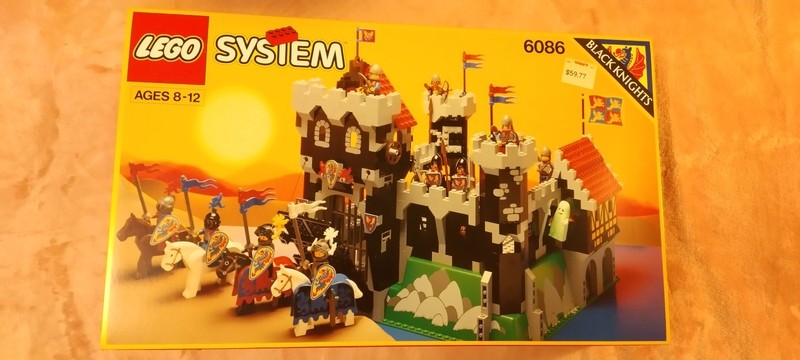 LEGO Black Knight's Castle / Dungeon Master's Castle Set 6086 (1992) New in Box