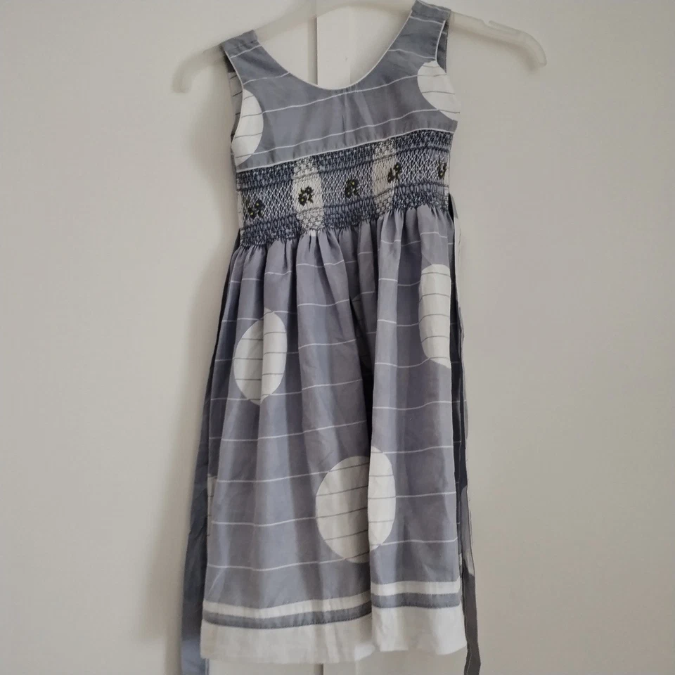 Robe pour fillette taille 6-7ans 100% coton de Madagascar - Photo 1/4