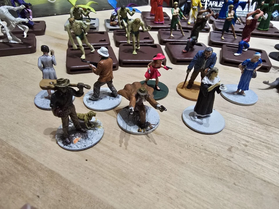 Mansions of Madness 1st Ed + Call of the Wild + 2 mini exp - minis pintadas personalizadas Foto 2 de 4