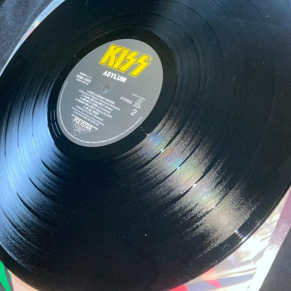 KISS - Asylum 1985 Rare Original Japanese Vinyl Pressing w/Lyric Sheet EX+ - Image 4 of 4