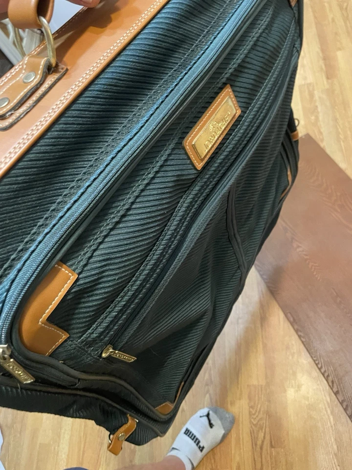 Vintage Jordache Garment Bag – Green/Tan Leather Trim Travel Luggage Suit Case - Image 4 of 4