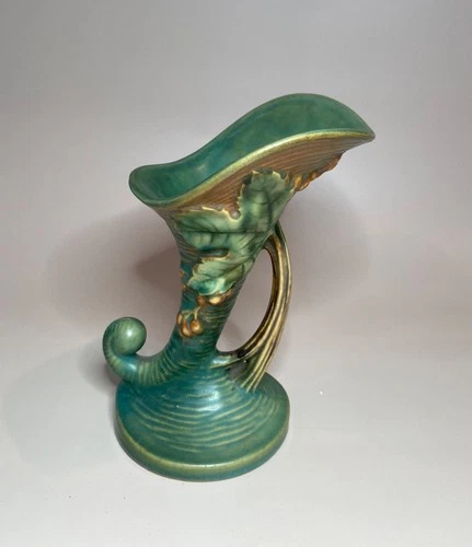 Vintage Roseville Pottery Bushberry Green Cornucopia Vase 153-6