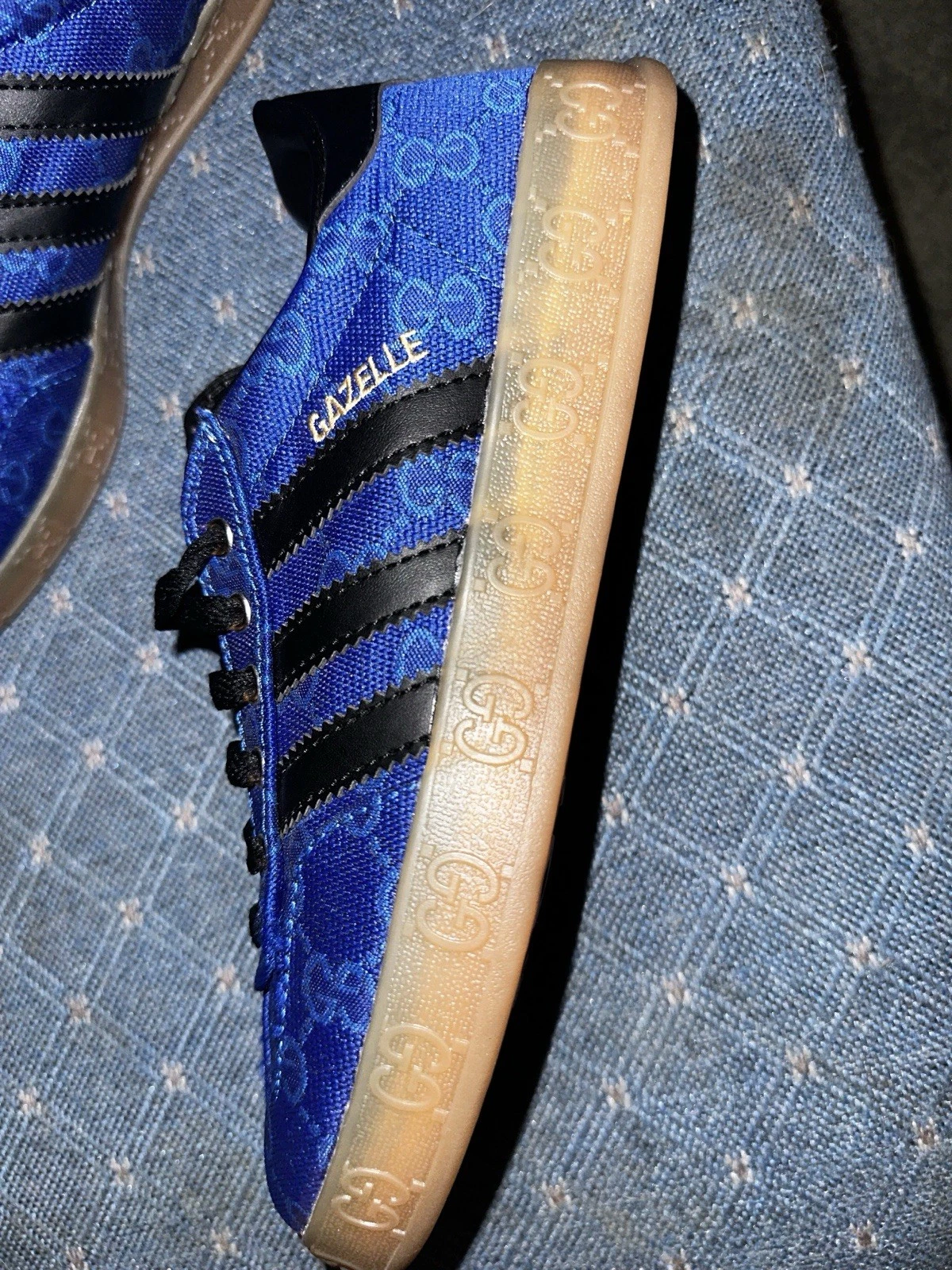 Chaussures Gucci Adidas Gazelle taille : 5’1/2