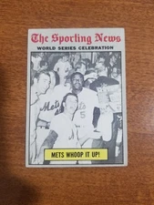 1970 Topps #310 World Series Celebration - Mets Whoop It Up!