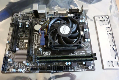 Gigabyte GA-F2A55M-HD2 Rev. 1.2 + AMD A10-5700 + 16GB Kingston Slim PC3-12800U - Bild 1 von 4