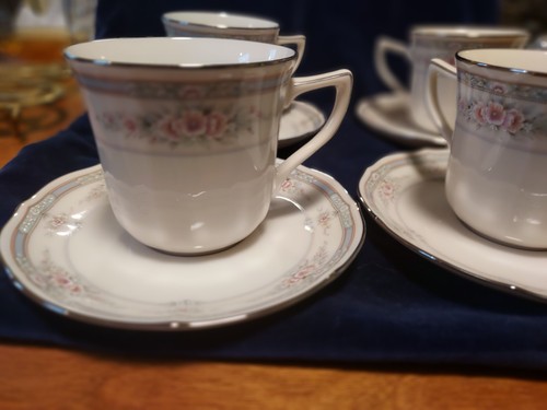 Set of 4 Noritake Rothschilds Cup and Saucers - Picture 4 of 4