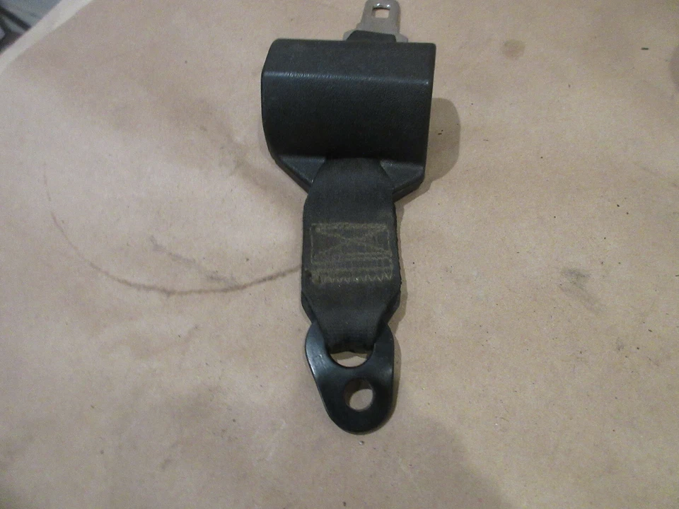 法拉利 Mondial 3.2,Mondial t- 后座带 -P/N 61245500 — 第 3/4 张图片