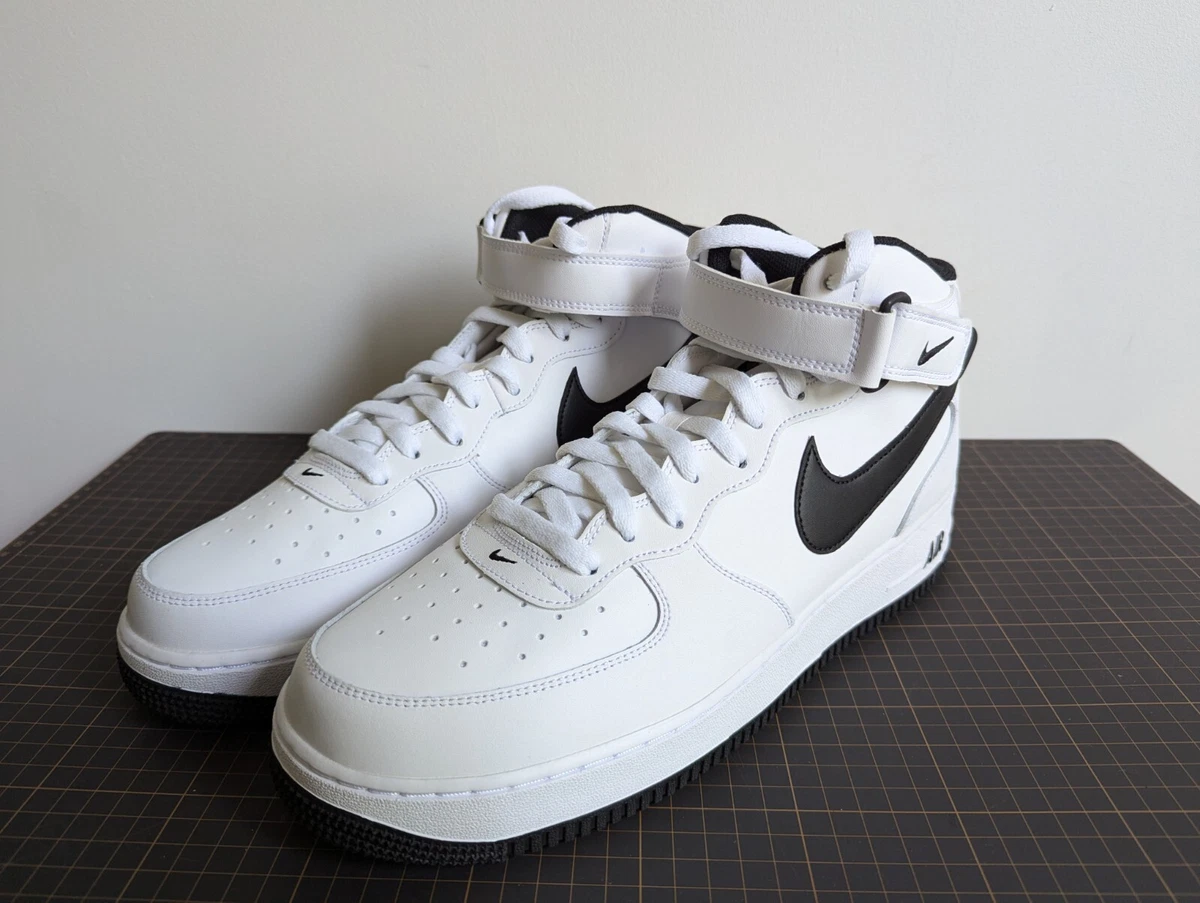 Preços baixos em Nike Air Force 1 Mid White Black | eBay