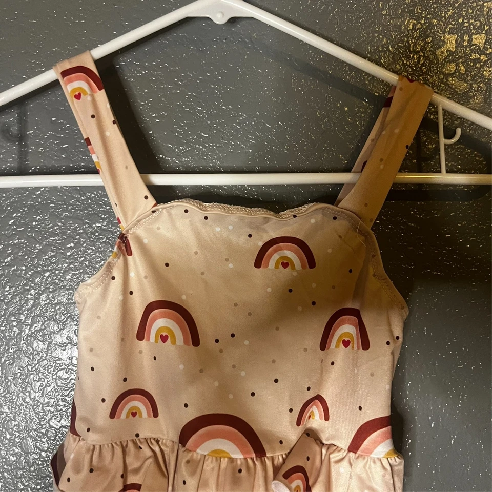 Traje de baño de una pieza con volantes arco iris para niñas - beige estampado multicolor (Est. Talla 4/5) Foto 3 de 4