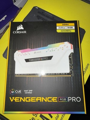 Corsair Vengeance RGB Pro 16GB (2 x 8GB) DDR4 DRAM (White