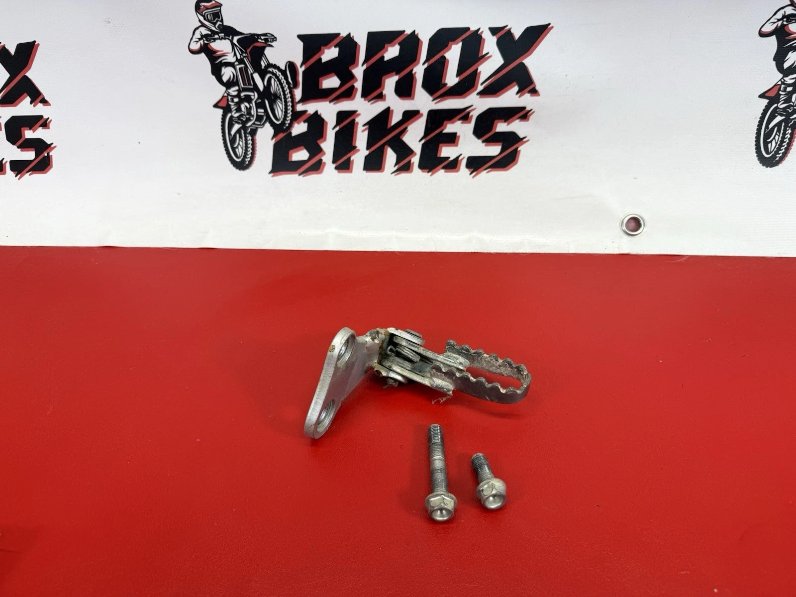 2001 - 2013 Honda CRF80 XR80 CRF100 XR100 Factory OEM  Right Foot Peg W Bracket