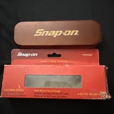 Snap-on Masters Choice Pencil Tire Pressure Gauge. Snap-on Masters Choice Pencil Tire Pressure Gauge.