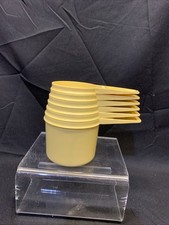 Vintage Tupperware Yellow Measuring Cups Set of 6 Complete Great Condition