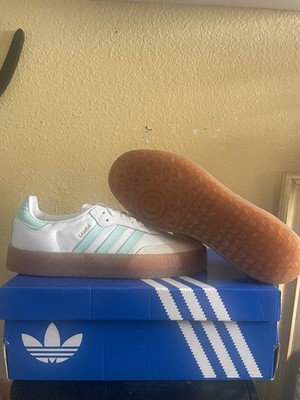 adidas Sambae Unisex Low Top Lace-Up Athletic Sneaker White/Green 7.5w