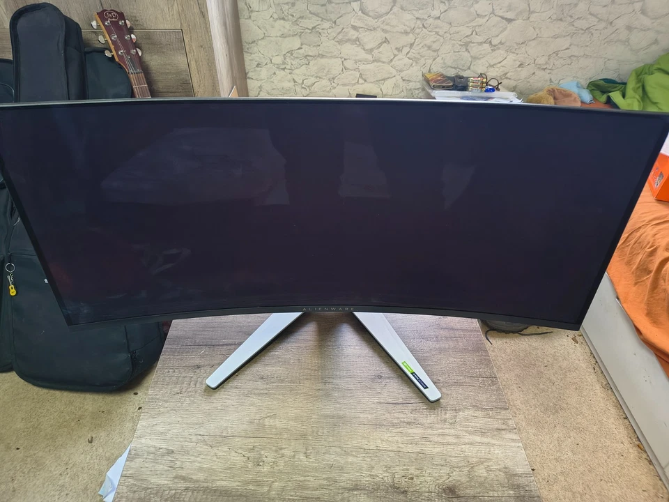 Dell Alienware AW3423DW 34,18 Zoll Curved Gaming Monitor 175Hz OLED 3440x1440 - Bild 3 von 4