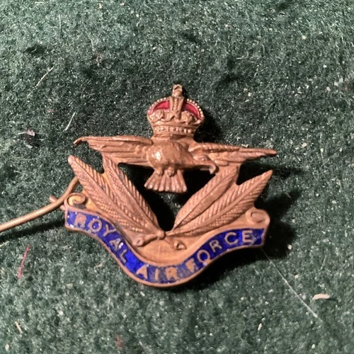 WW2 RAF Royal Airforce Brass ?  and enamel Lapel Badge Sweetheart Brooch. Cf26