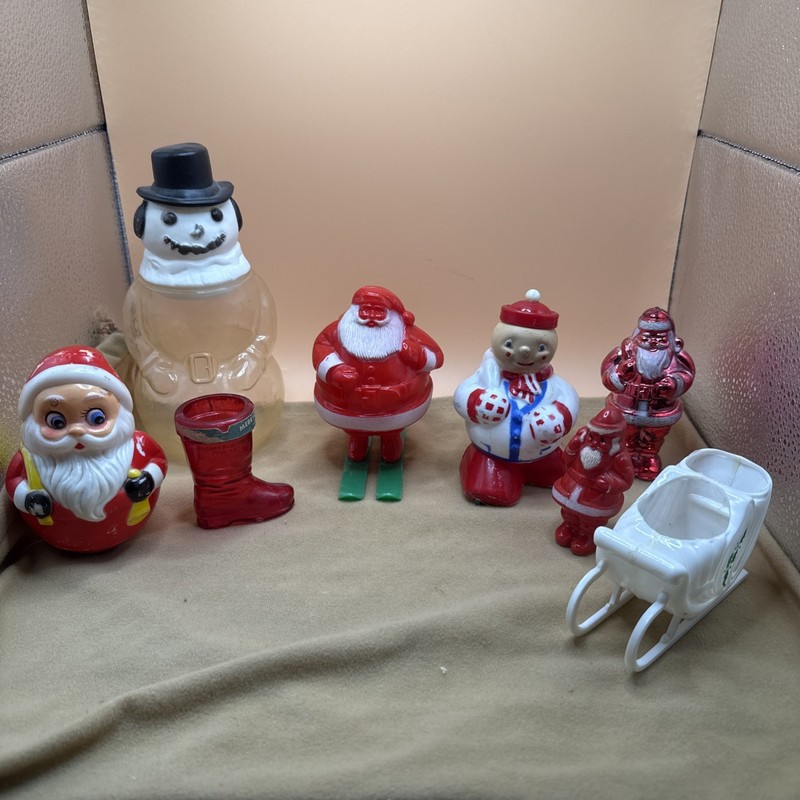 Lot Of  Vintage Christmas Rosbro Plastic Candy Containers And Santa Figures