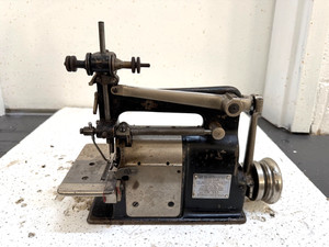 MERROW 15 VINTAGE DECORATIVE CROCHET STITCH PARTS INDUSTRIAL SEWING MACHINE